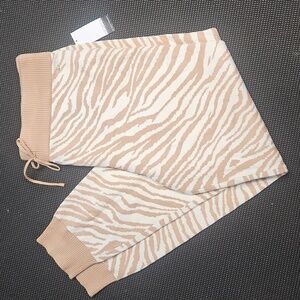 Tan & Off-white Zebra Print Lounge Pants.  NWT. Sofia Vigaera 2x. So Soft!